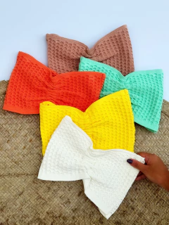 Cropped Tricô Amarelo Lisa na internet