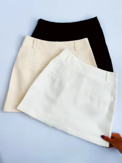 Shortsaia Alfaiataria Branco Analu na internet