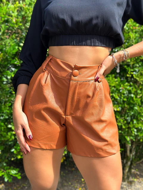 Short Couro Eco Marrom Poliana