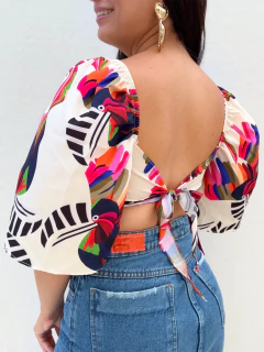 Cropped Manga Bufante Arara Nane na internet