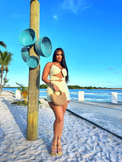 Conjunto Cropped Saia Amarelo Júlia na internet