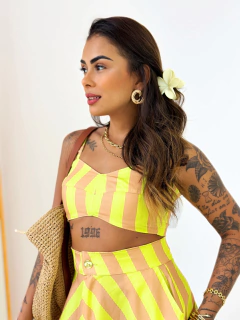 Conjunto Listras Cropped Saia Nude Verde Duda na internet