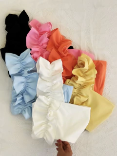 Cropped Babado Alça Verde Sofia na internet