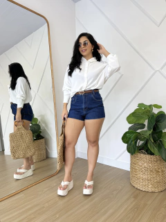 Camisa Botões Off Virgínia na internet