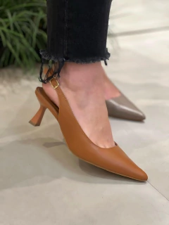 Scarpin Júlia na internet