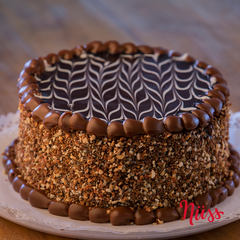 Milhojas bañada en chocolate - Nüss Panadería y Pastelería