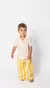 Pantalón rayado amarillo en internet