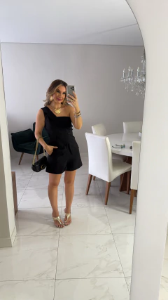 CONJUNTO CAPRI SHORTS PRETO na internet