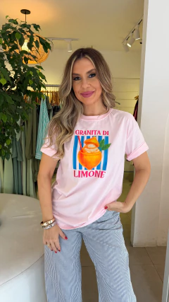 camiseta yara ROSA na internet