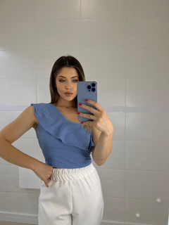 BLUSA BABADO CLARO AZUL CLARO - Deise Marchetti
