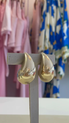 BRINCO LIA DOURADO - comprar online