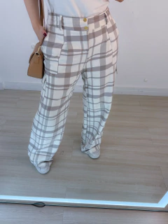 calça beatriz BEGE na internet