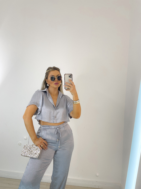 camisa seda CINZA