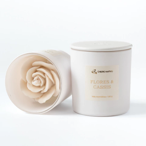 Vela Flores & Cassis - 130 g - comprar online