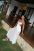 Vestido midi com decote geométrico e saia com transparente | Corina na internet