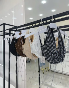 Cropped Luiza na internet