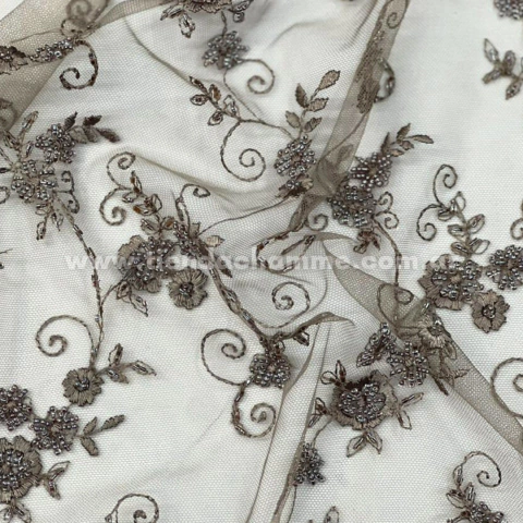 TUL BORDADO REBRODE CON PIEDRAS