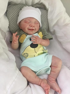 Bebê Reborn April Menino - comprar online