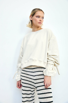 Imagen de Buzo Sara Off White