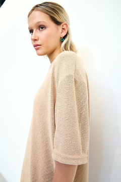 Remera Chloe Beige en internet