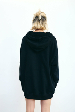Hoodie Basic Negro en internet