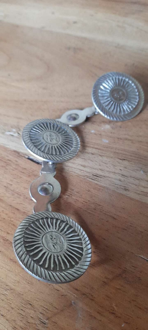Yunta de tres motivos