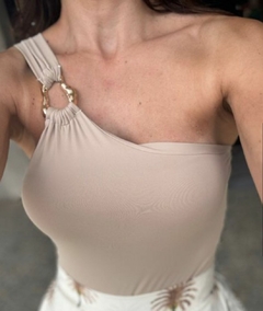 Body Lucy