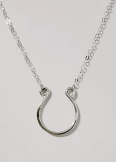 Collar Grey en internet