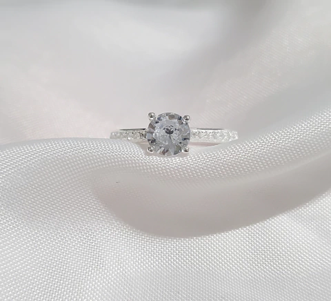 Anillo Solitario Luz