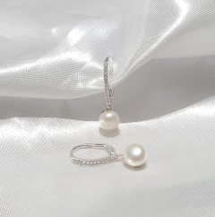 Aros Lali en internet