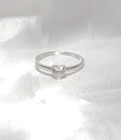 Anillo solitario Amour