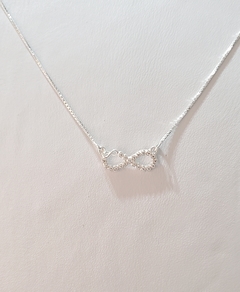 Collar Infinito Shine en internet
