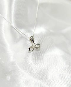 Collar Infinito Cubic