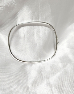 Pulsera Rígida con Cierre