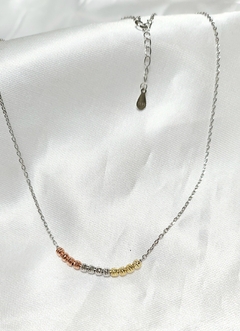 Collar Orbed Tricolor - comprar online