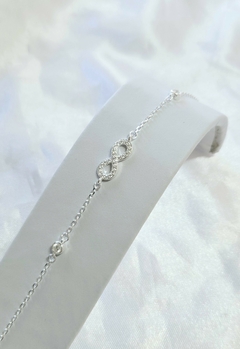Pulsera infinito en internet