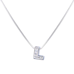 Imagen de Collar inicial con cubic