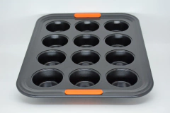 FORMA PARA MUFFIN 12 MOLDES 34CM - LE CREUSET