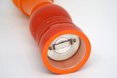 MOEDOR DE PIMENTA LARANJA - LE CREUSET na internet