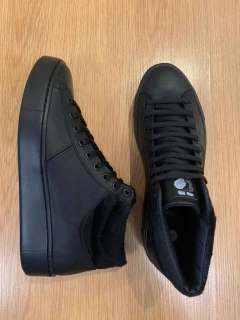 Barcelona negra piel - comprar online