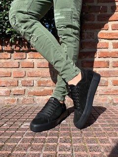 Pisa gamuza negra - comprar online