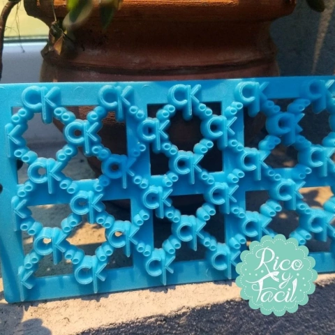 Marcador en plástico CK - Rico y fácil