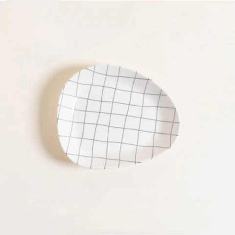 bandeja irregular de cer mica l¡nea cuadrill