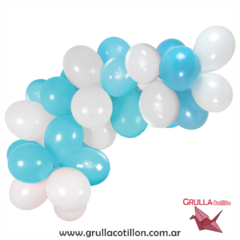SET GUIRNALDA DE GLOBOS CELESTE Y BLANCO