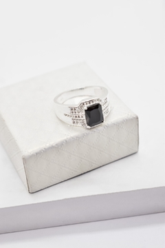 Anillo Caballero con Piedra - comprar online