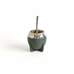 MATE PAMPA TRADICIONAL VERDE OLIVA BOCA CERRADA - comprar online