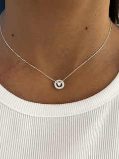 Collar circulo con corazón - comprar online