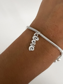 charm love con piedras
