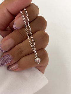 Collar corazoncito con piedra