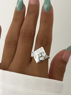 Anillo rombo con nacar - comprar online